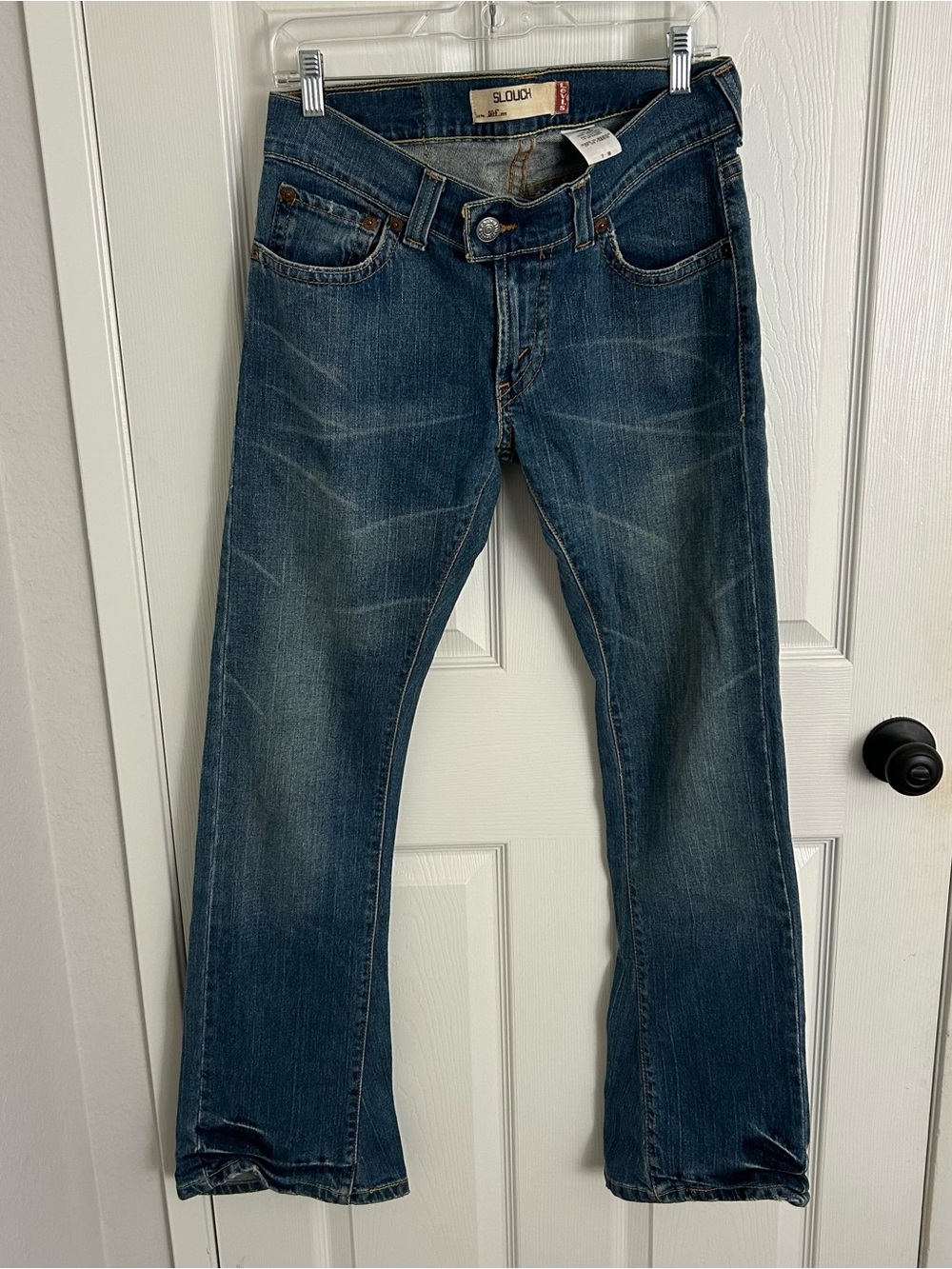 Vintage Women's Blue 504 Levi's low- rise “Slouch” Flare Jeans